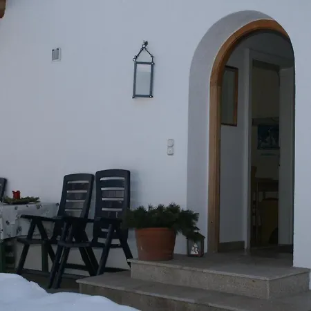 Haus Sandra Апартаменти *